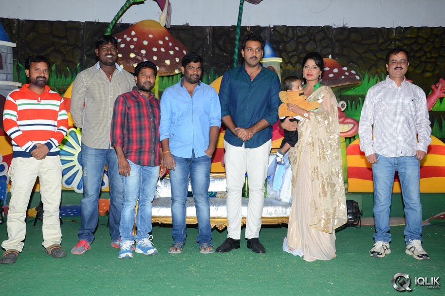 Ajay-Son-Dheeran-1st-Birthday-Celebrations-2014